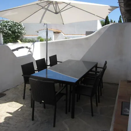 Le Gite De Fanny Saintes-Maries-de-la-Mer Exterior photo